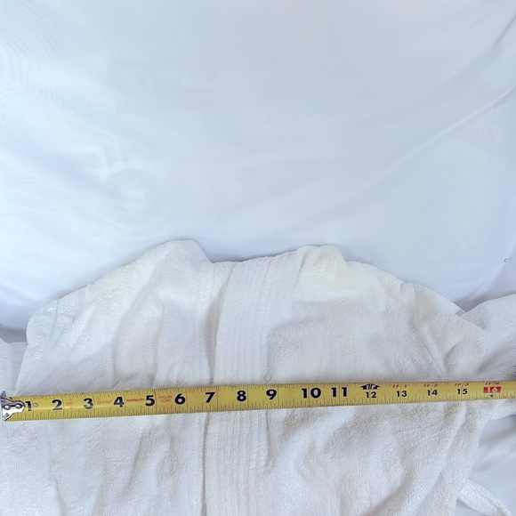 VINTAGE 2002 JR.BY MONARCH GENTLY WORN SUPER COZY WHITE HOODED KIDS’BATHROBE - Picture 6 of 8